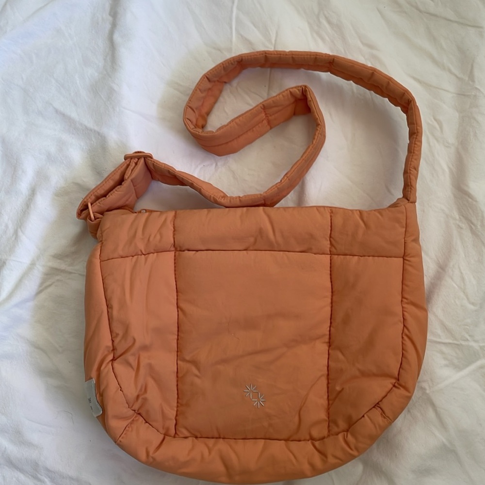 The Paper Bunny puffer swing Bag